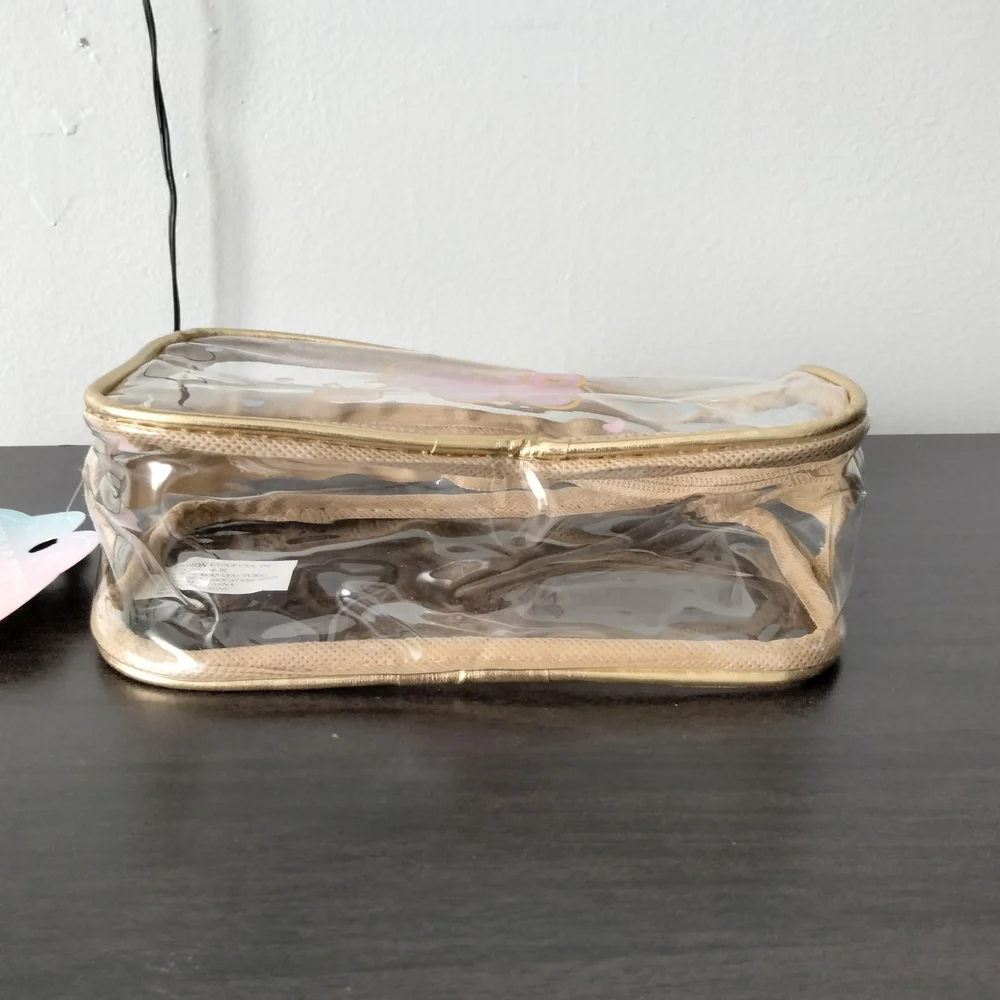 Hello Kitty 50th Anniversary Pouch - Picture 4 of 6